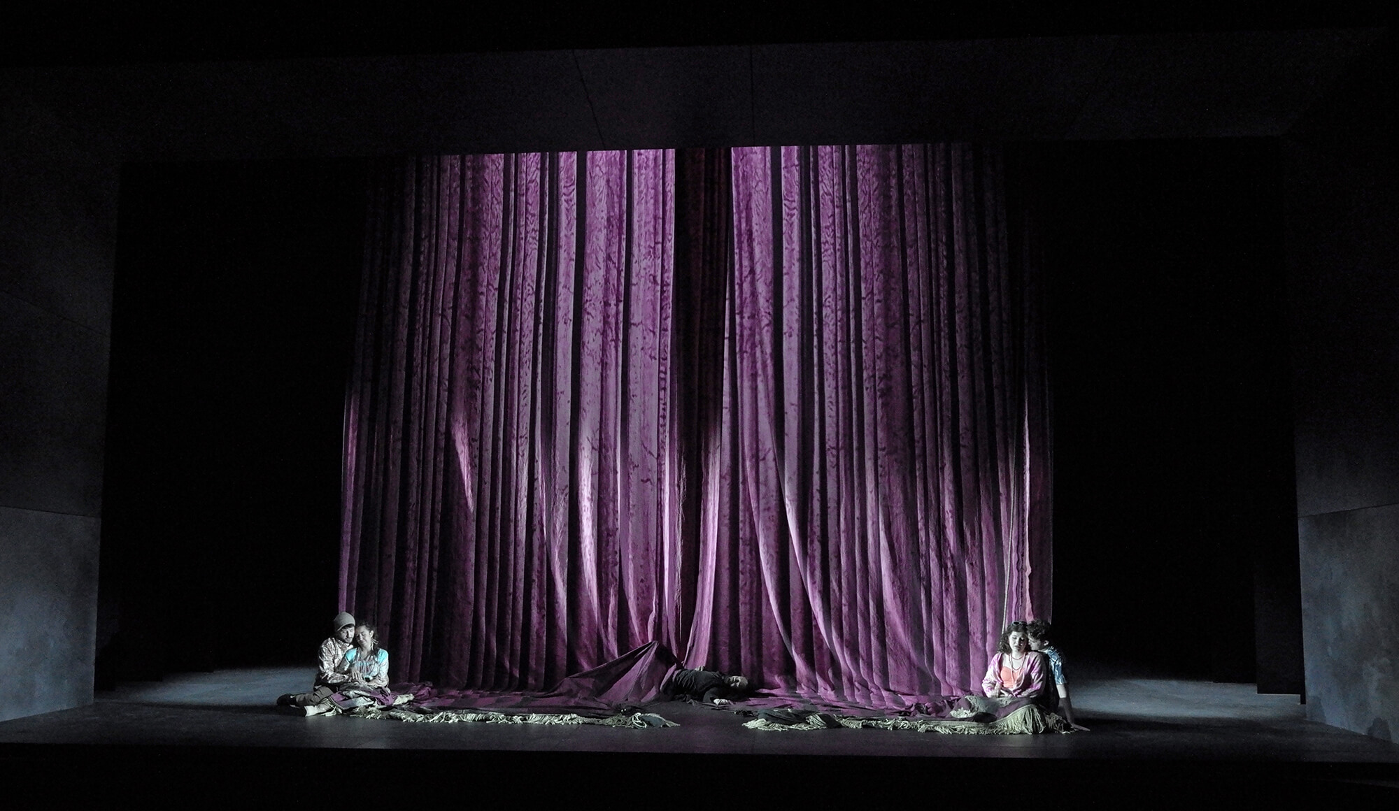 Ein Sommernachtstraum: Rainer Holzapfel (Regie), David Hohmann (Bühnenbild)